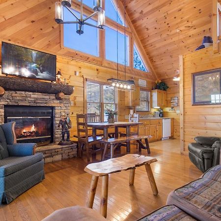 Huckleberry Ridge Villa พิเจนฟอร์จ ภายนอก รูปภาพ